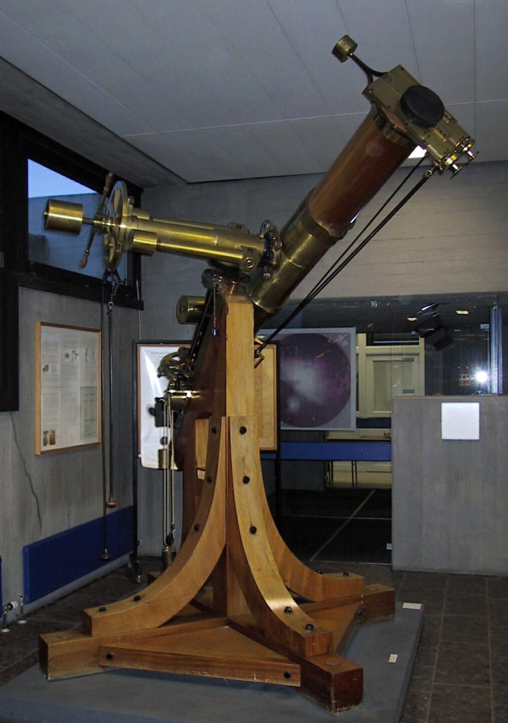 Heliometer of Bonn observatory