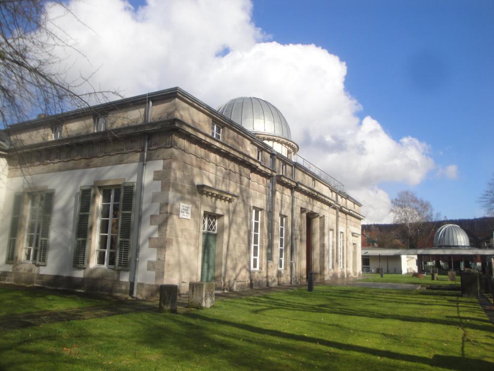 Göttingen Observatory with two domes (Photo: Gudr