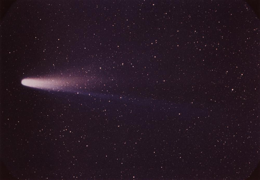 Comet Halley, photo: Dr. William Liller, Easter Is