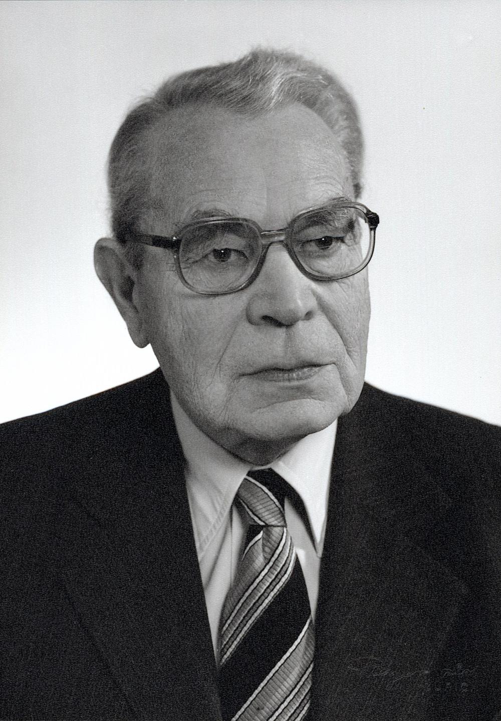 Max Waldmeier (1945--1979), director of ETH Observ