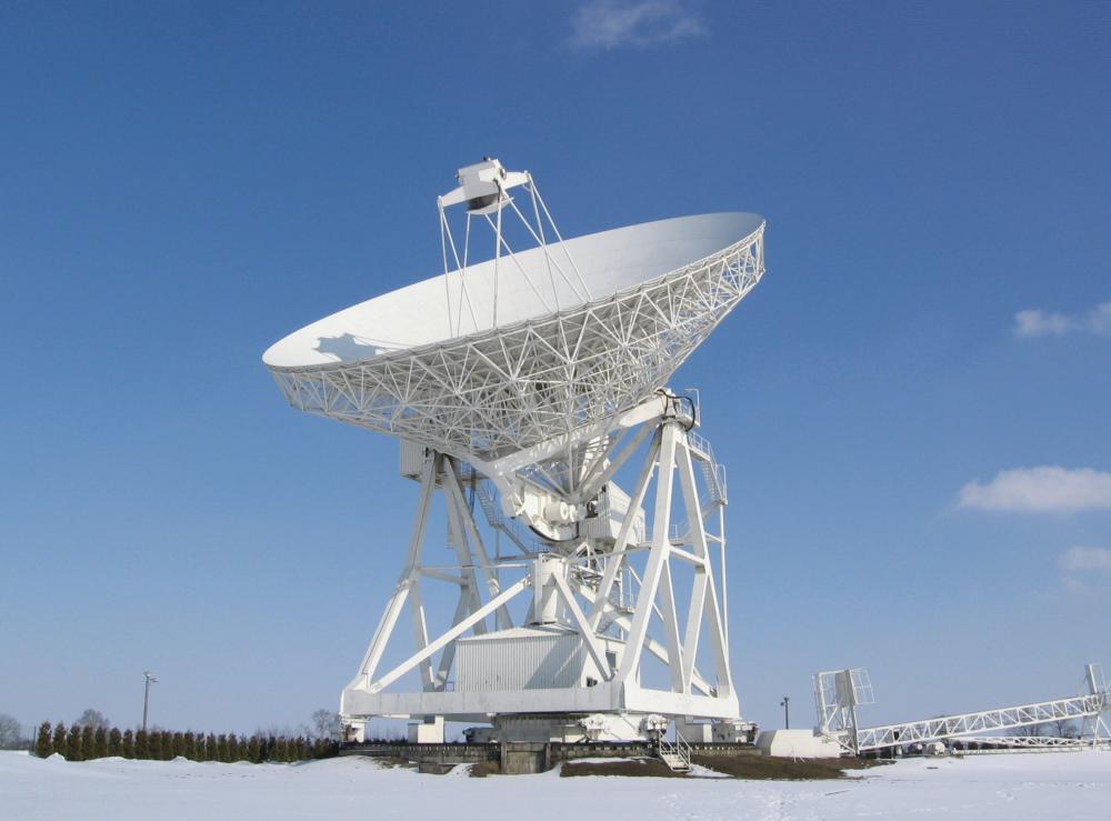 RT4 -- 32-m-larger radio telescope (1994) (Wikiped