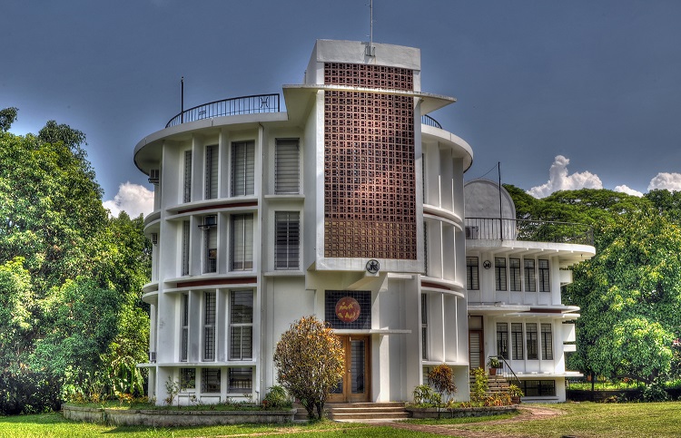 Manila Observatory, Ateneo de Manila University, Q