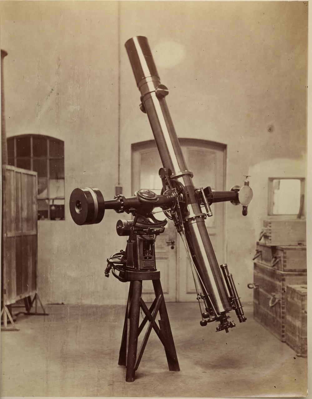 Refractor, mounting made by A. Repsold & Sons 
