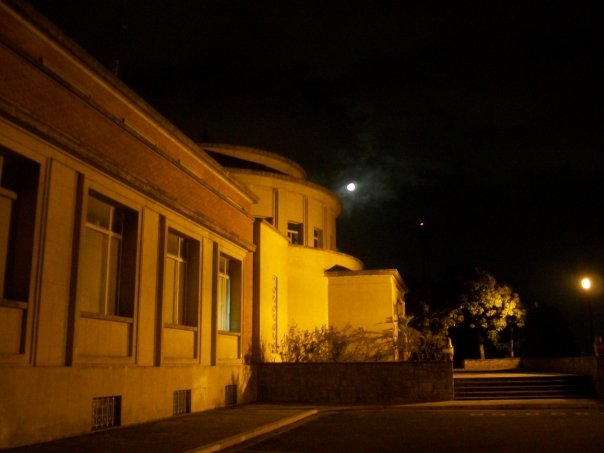 Observatorio Naval Cagigal at night, (Wikipedia, C