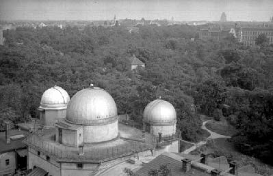 Leipzig Observatory with three domes (Stadtgeschic