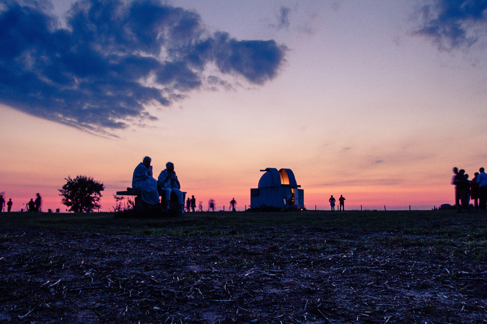 Brorfelde Observatoriet at night (photo: Jonas Whi