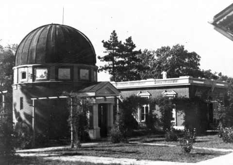 Sofia University Observatory in 1945 (oldastro.phy