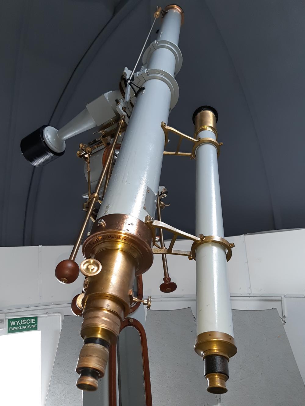 Heyde-Sendtner-Telescope in Frombork (credit: Edit